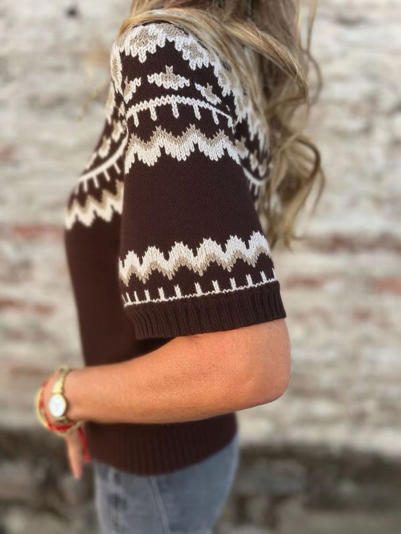 brown Nordic pattern knit sweater with short sleeves