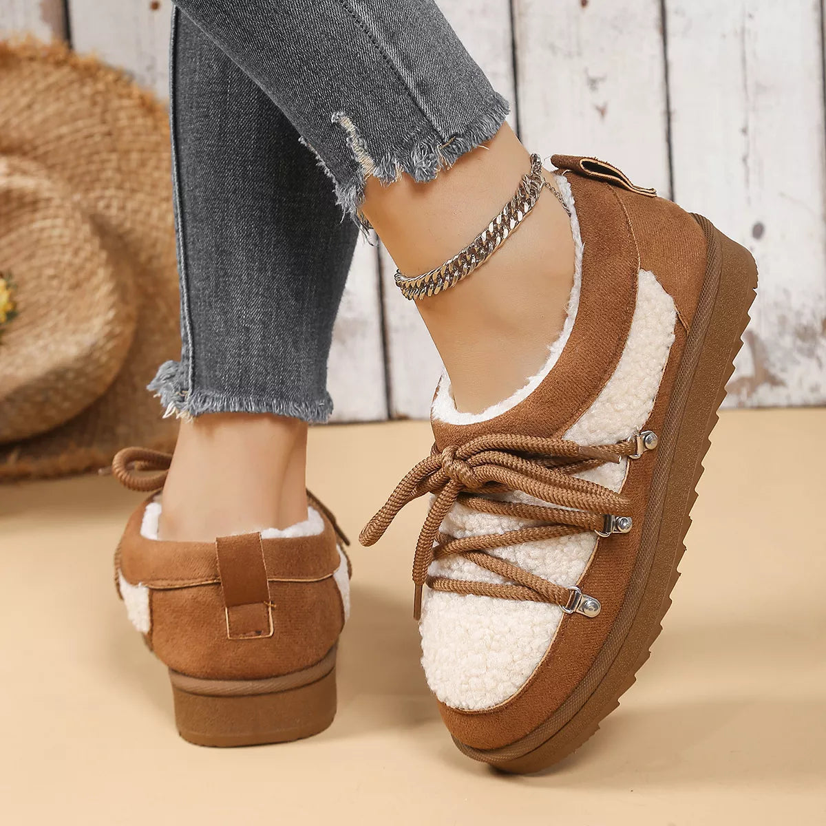 Casual sherpa lace-up flat shoes with soft suede trim and cushioned sole for everyday comfort