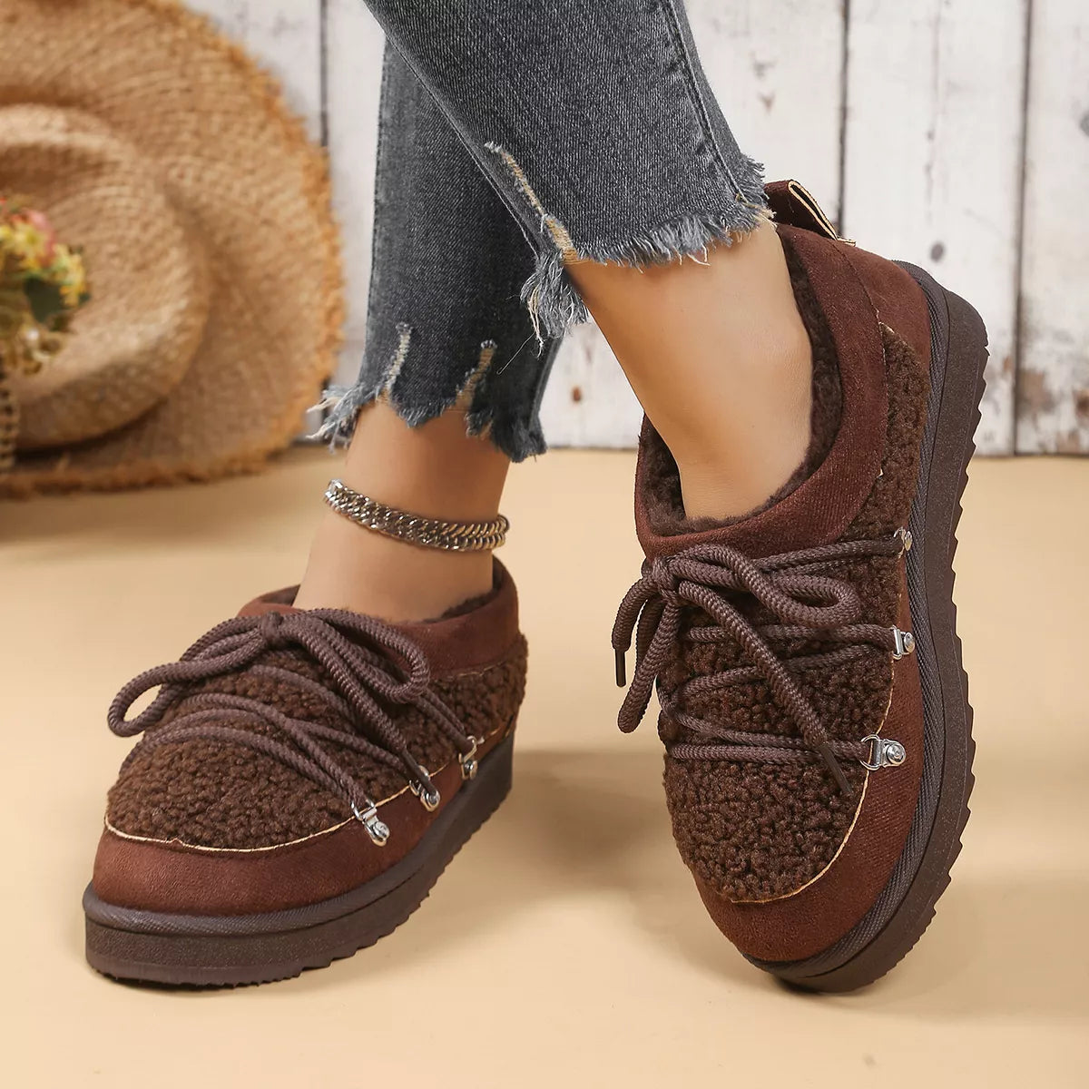 Casual sherpa lace-up flat shoes with soft suede trim and cushioned sole for everyday comfort