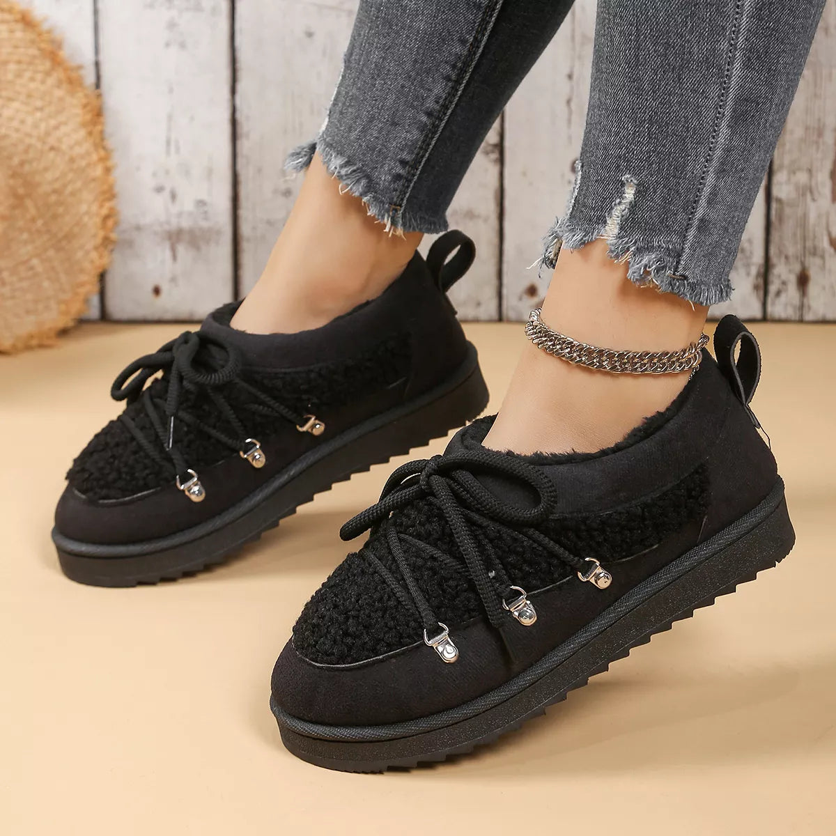 Casual sherpa lace-up flat shoes with soft suede trim and cushioned sole for everyday comfort
