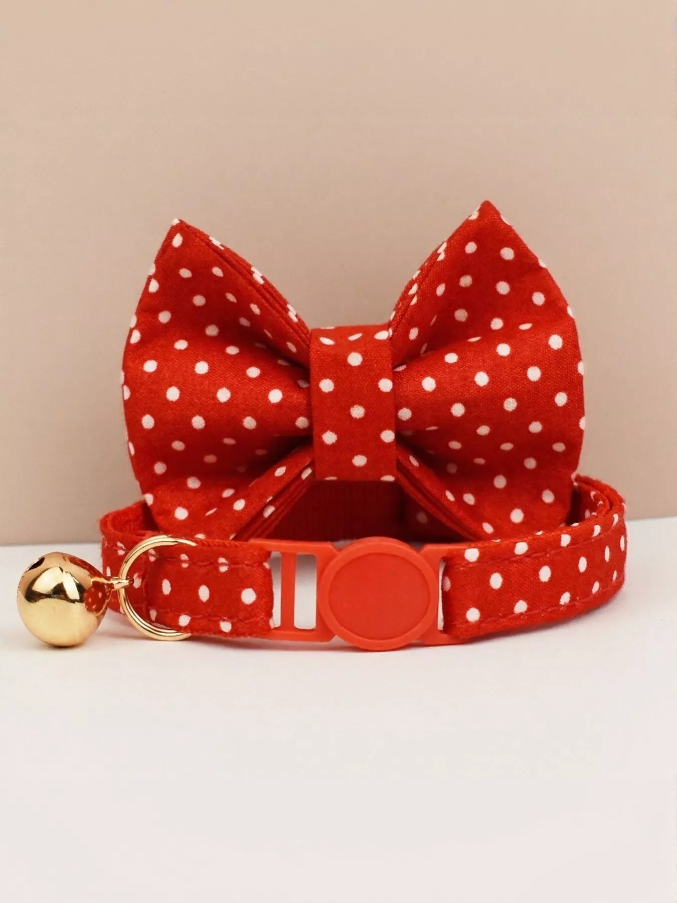 Adjustable cat collar with decorative bow tie in multiple colors