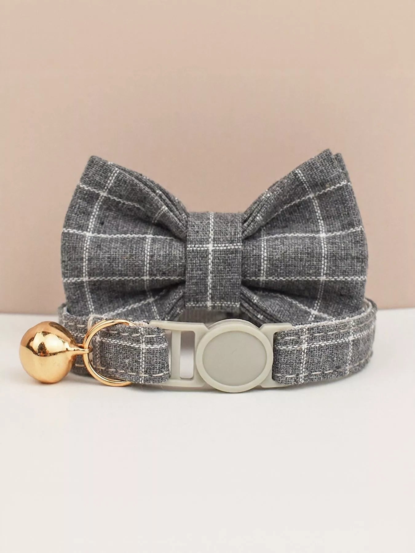 Adjustable cat collar with decorative bow tie in multiple colors