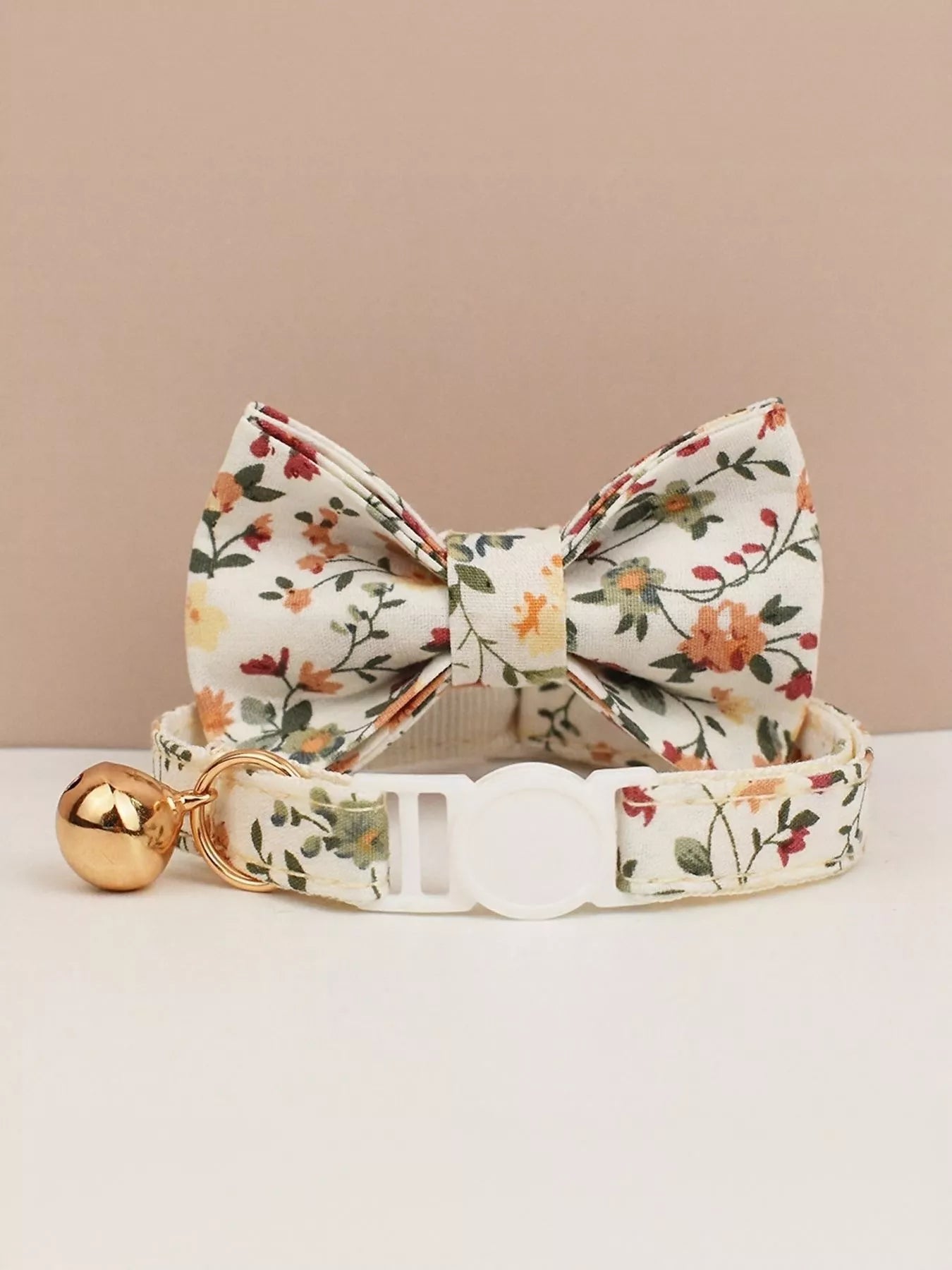 Adjustable cat collar with decorative bow tie in multiple colors