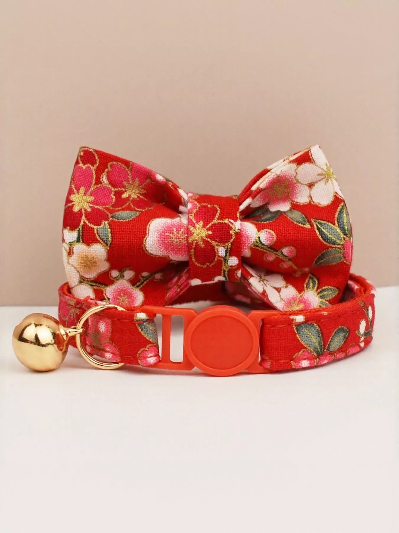 Adjustable cat collar with decorative bow tie in multiple colors