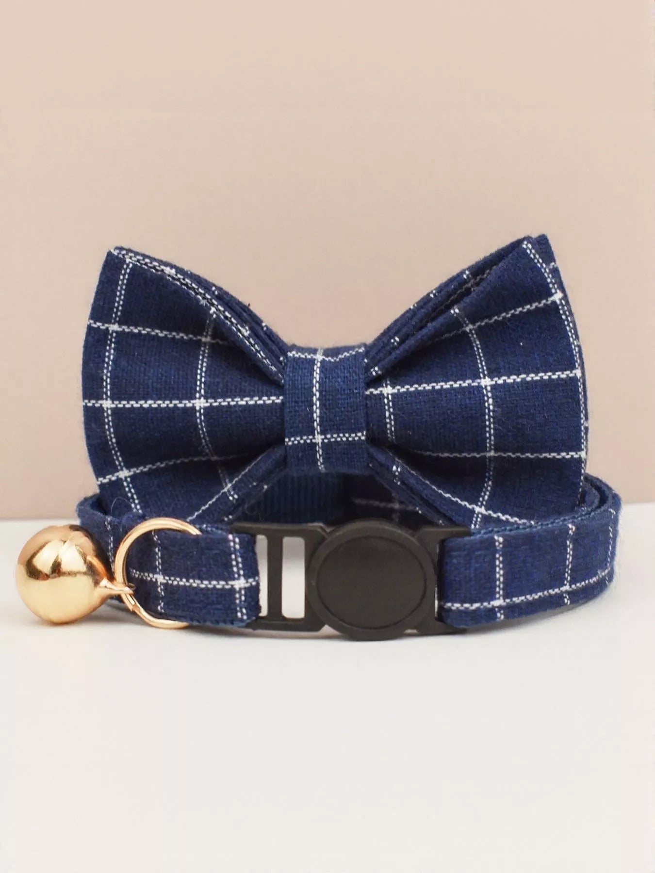 Adjustable cat collar with decorative bow tie in multiple colors