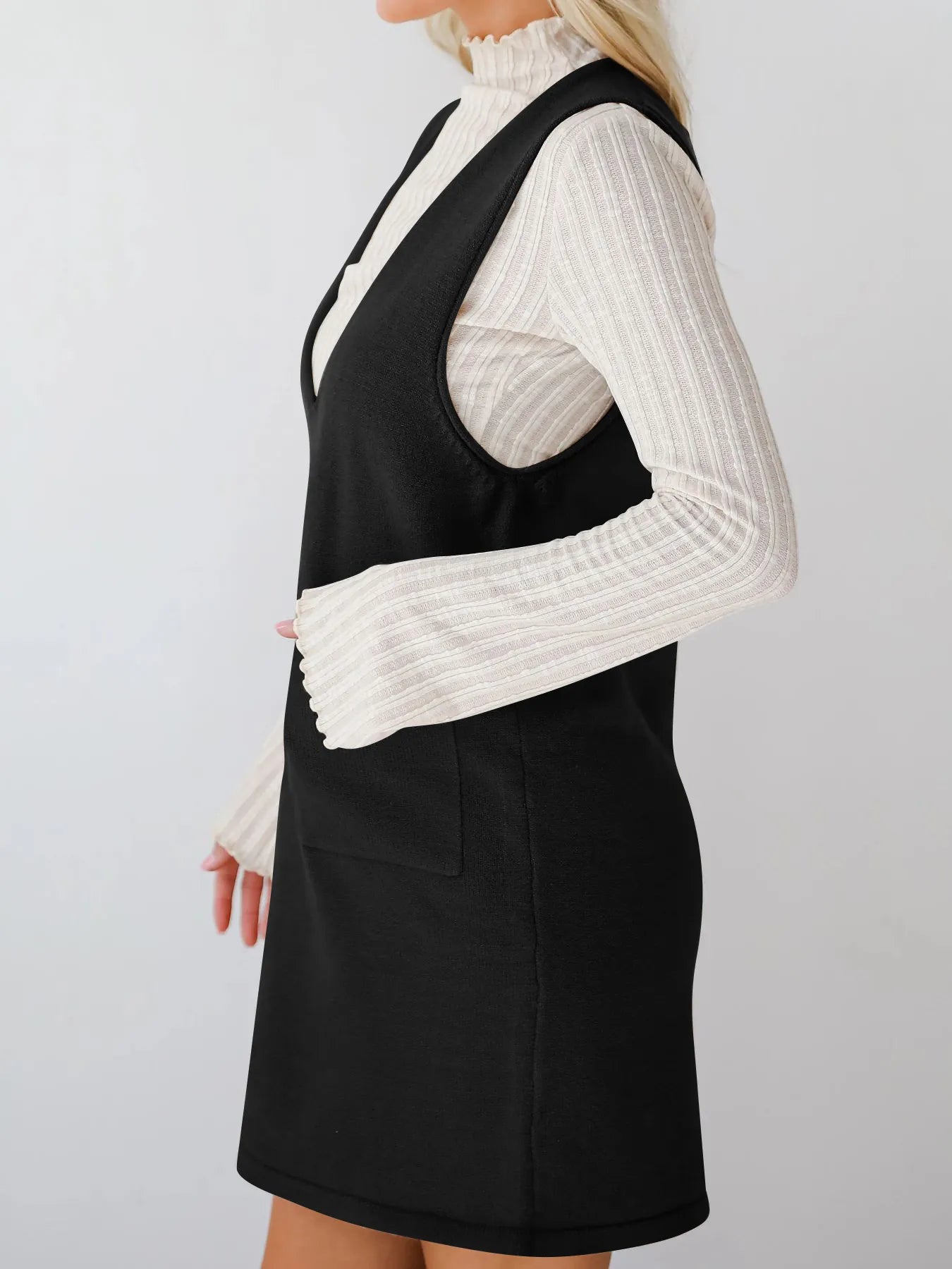 Everyday Muse Pocket Dress in black – sleeveless knit dress with side pockets from A Whimsical Affair.