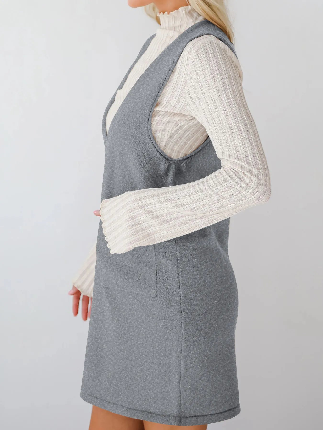 Everyday Muse Pocket Dress in grey – sleeveless knit dress with side pockets from A Whimsical Affair.