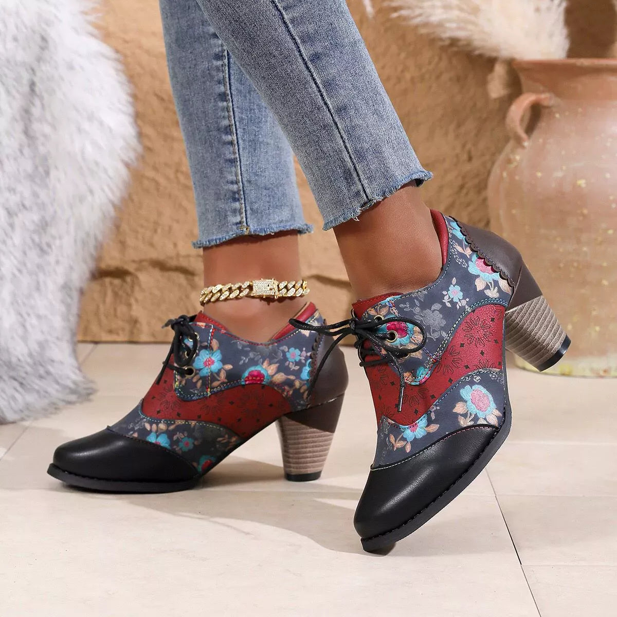 Floral lace-up mid heel women’s shoes with vintage-inspired pattern design