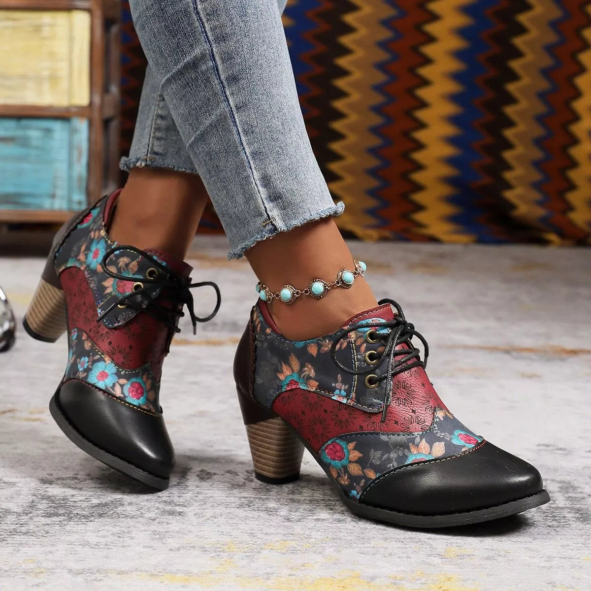 Floral lace-up mid heel women’s shoes with vintage-inspired pattern design