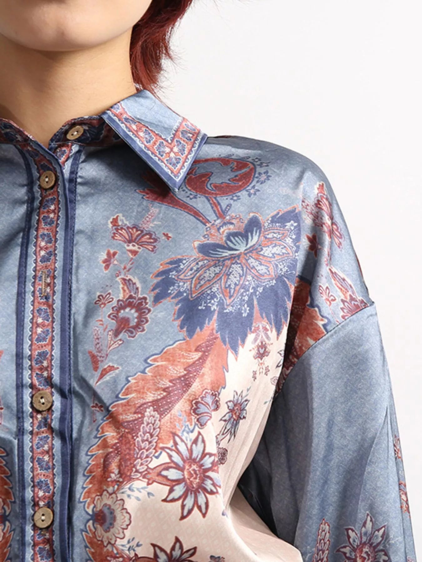 Midnight Garden Set – floral print long sleeve button-front shirt with matching drawstring shorts two-piece outfit.