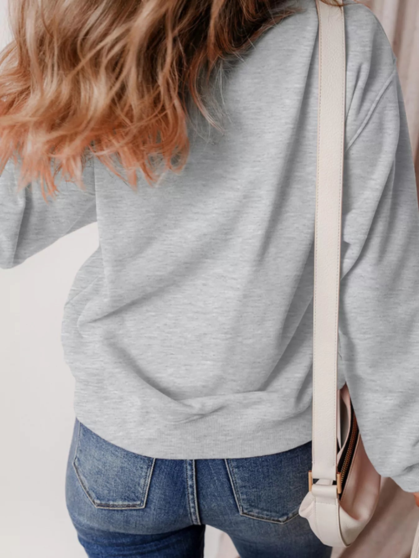 Gray sweatshirt with ghost in orange beanie holding coffee and jack-o’-lantern, surrounded by bats – Sippin’ Spooky style from A Whimsical Affair.