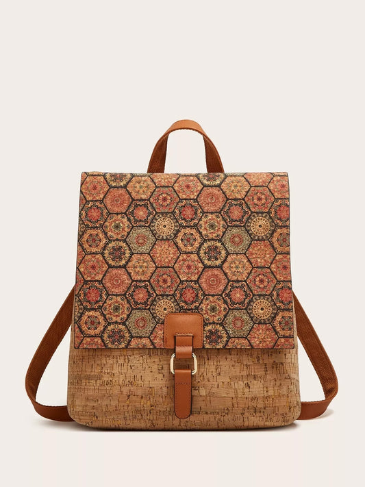 Backpack with hexagonal pattern and cork base on a beige background