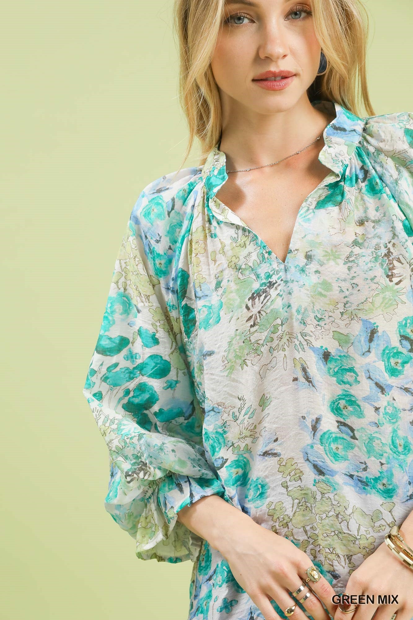 Lightweight blouse with watercolor floral print and flounce sleeves